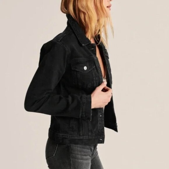 Abercrombie & Fitch Denim Trucker Jacket - EUC - Picture 2 of 8